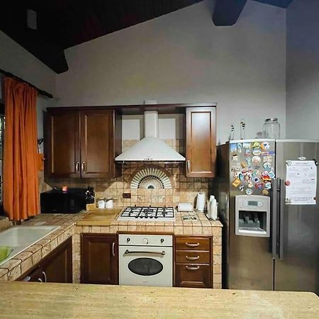 Honey'S Home-Dependance Campagna Latina Bagian luar foto