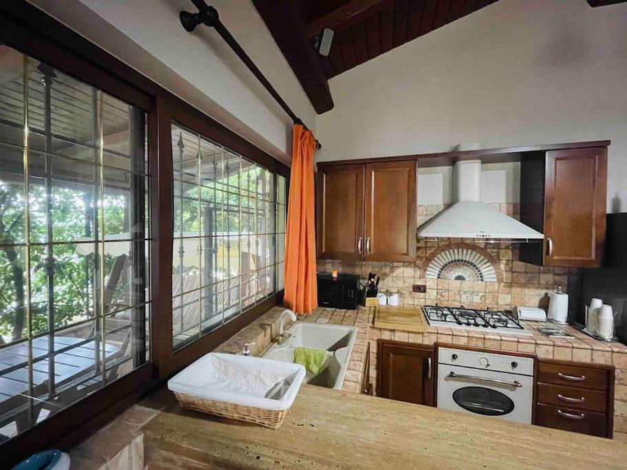 Honey'S Home-Dependance Campagna Latina Bagian luar foto